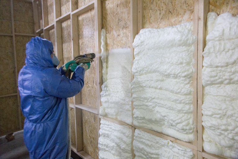 Choosing The Right Insulation For Your New Home: A Step-by-Step Guide