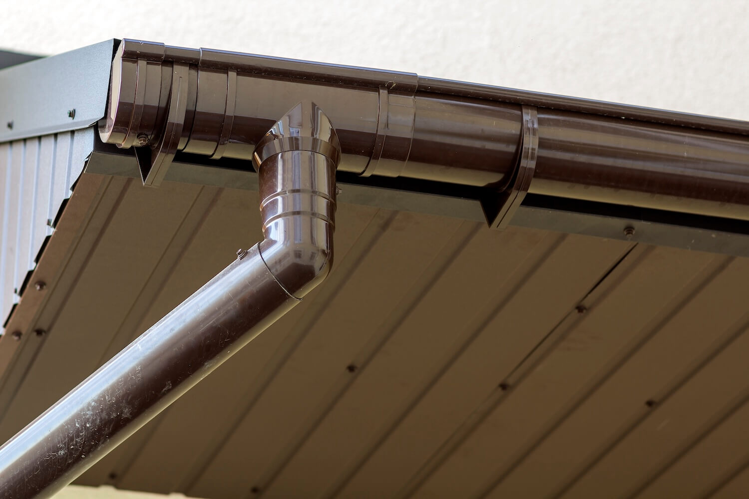 Why Yoy Should Invest in Seamless Aluminum Gutters