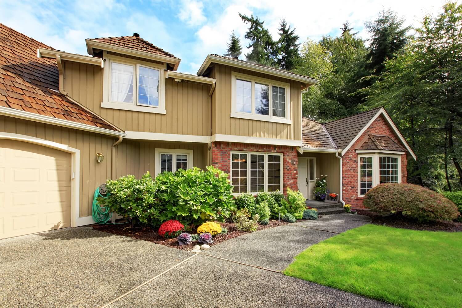 What Is The Best Way to Fix The Roof On An Older Home?